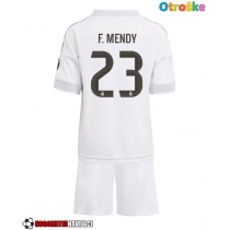 Otroške Nogometnih dresov Real Madrid Ferland Mendy #23 Domači 2025-26 Kratki rokavi (+ hlače)
